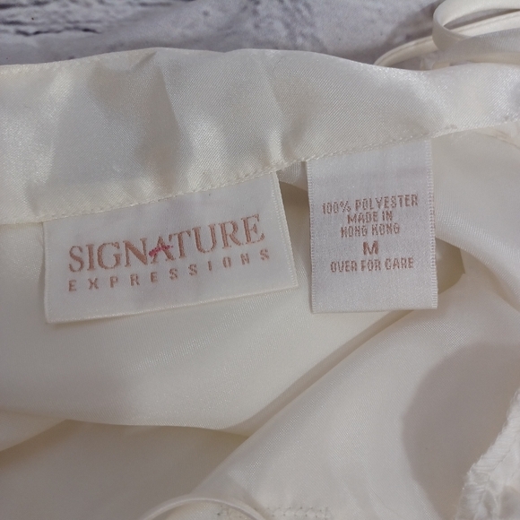 Vintage Signature Expressions Ivory Satin Lace Trim Nightgown Size‎ M Pre-Owned - Picture 11 of 15